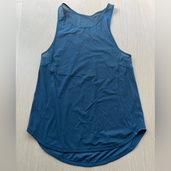 Lululemon workout shirt - Picture 3 of 5